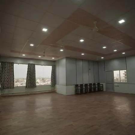 Hotel Silver Cloud-2