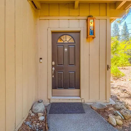 Incline Village Charmer-2