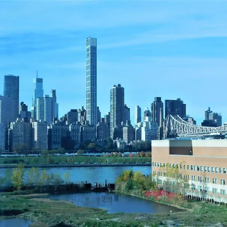 Wyndham Garden Long Island City-2