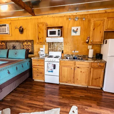 Walnut Canyon Cabins-2