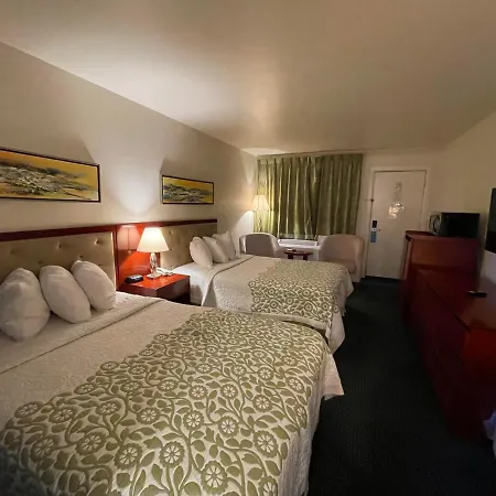 Days Inn By Wyndham Deming-2