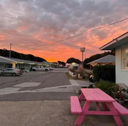 Swell Motel-3