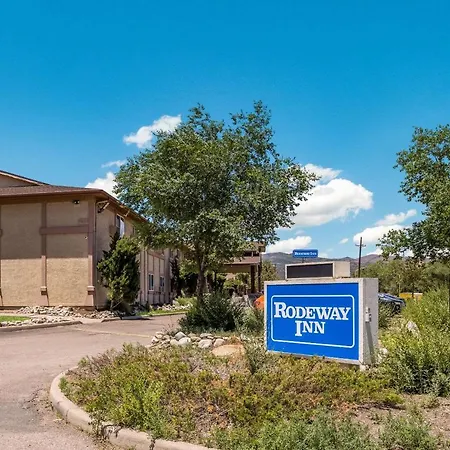 Rodeway Inn-3