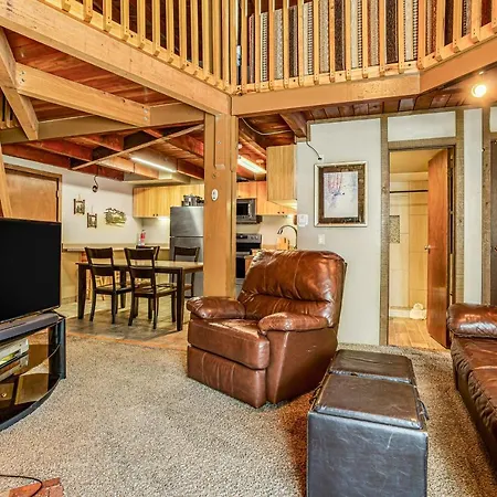 Lodgepole Loft-3