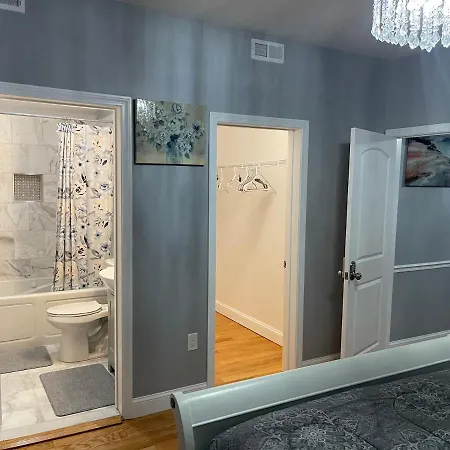 Brand New Luxury Rooms Near Downtown Boston-3