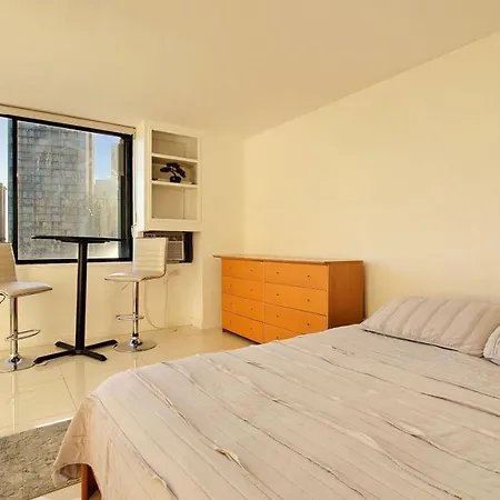 Waikiki Beach Cozy Studio No Resort Fee-3