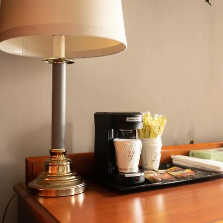 Admiral Motel-2