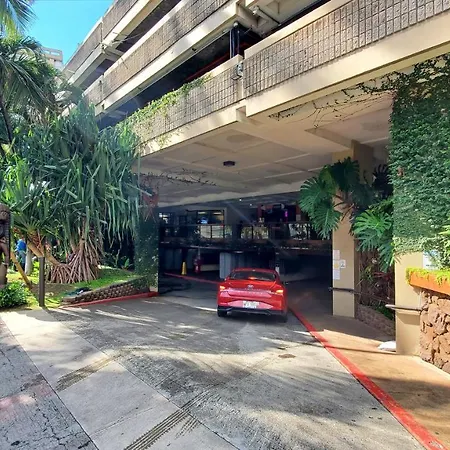 Waikiki Beach Modern Studio No Resort Fee Best Location-2