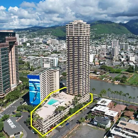 Waikiki Beach Cozy Studio No Resort Fee-2