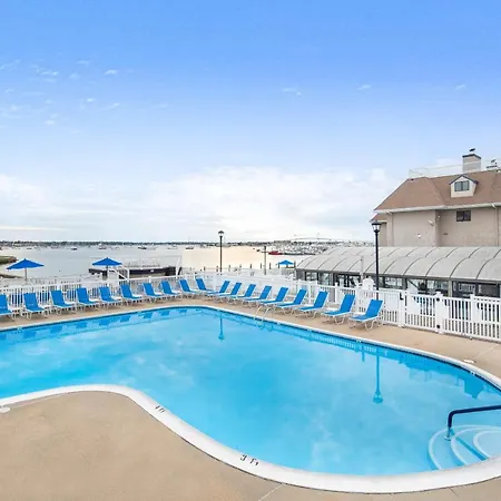 Wellington Resort-3