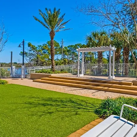 Laketown Wharf 1527-3