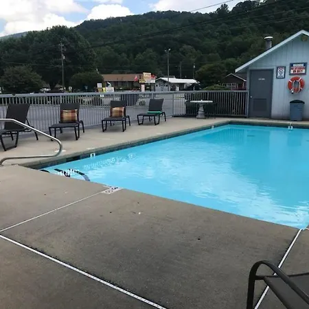 Four Seasons Inn-3