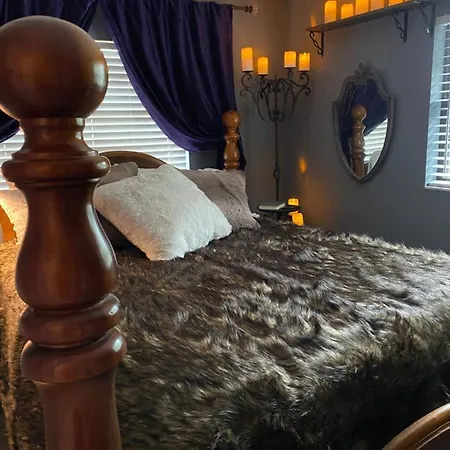 Phantom History House Castle Room-3