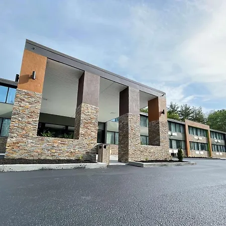 Wingate By Wyndham Lake George-2
