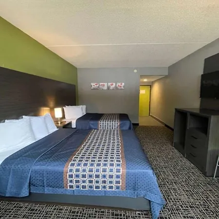 Wingate By Wyndham Lake George-3