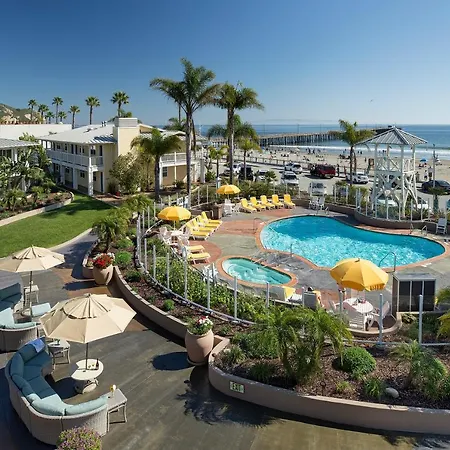 Avila Lighthouse Suites-2