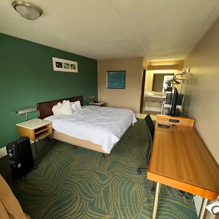 Hilltop Inn Pittsburgh-3