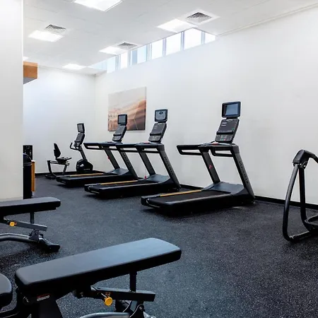 Springhill Suites By Marriott Chester-3