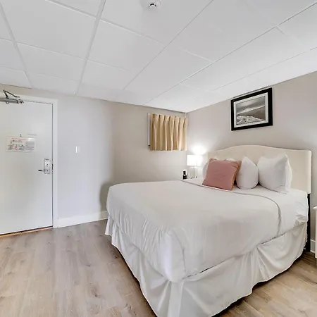 Montreal Beach Resort-2