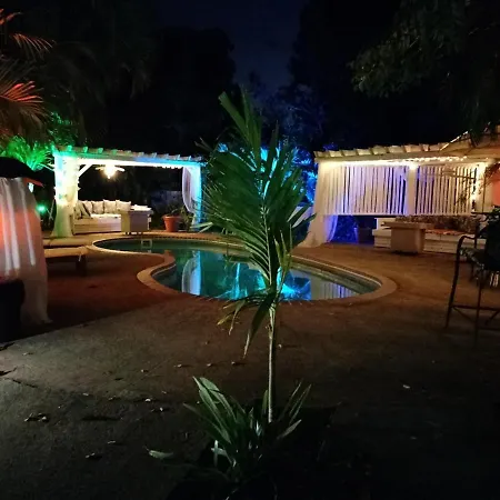 Casa De Tortuga Guesthouse-3