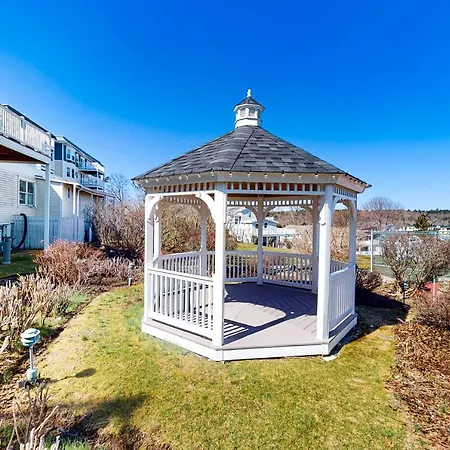 Ogunquit Beach Lookout-2