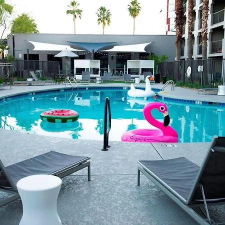 Moxy Phoenix Tempe/Asu Area-2