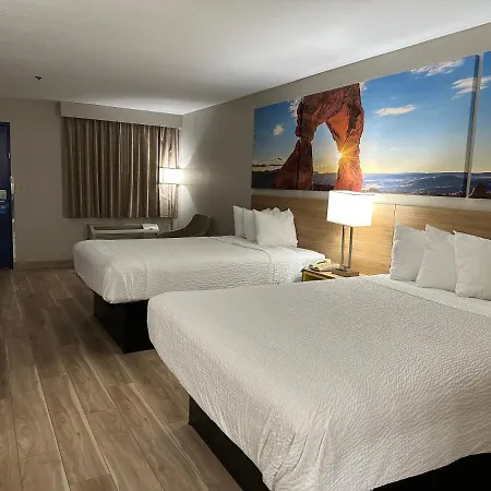 Days Inn By Wyndham Oklahoma City-2