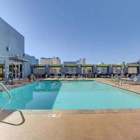 Ultimate Las Vegas Getaway One Bedroom Suite With Balcony, Kitchen, Gym, Pool & Free Parking-2