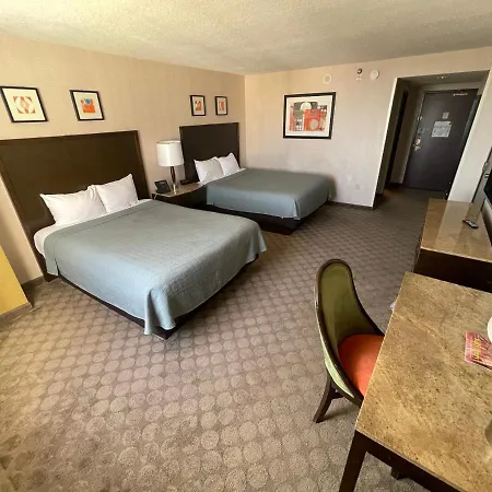 Fun And Exciting Circus Circus Las Vegas Strip Unit Family Getaway-2