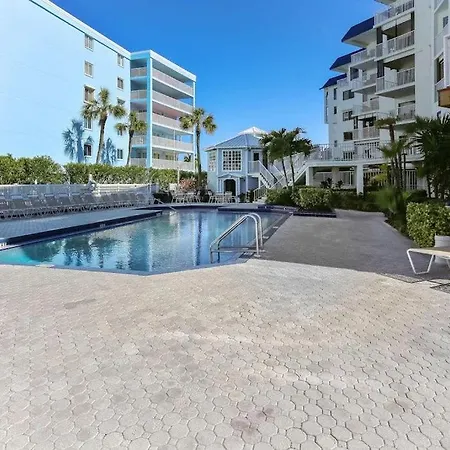 Beach Palms- Unit 102-3