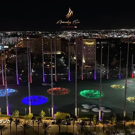 Amalz 2 Bedroom 3 Bathroom Balcony Suites At Mgm Signature !-3