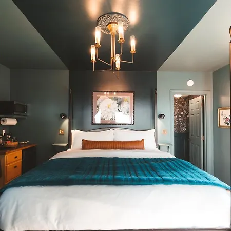 The Matriarch Suites- Downtown Ashland, Or-2