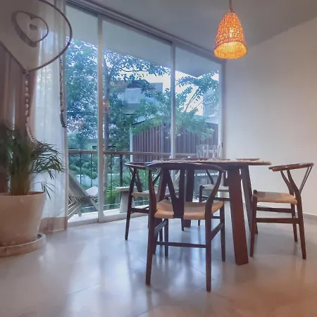 Stylish Condo For 4 Rooftop & Pool Access-3