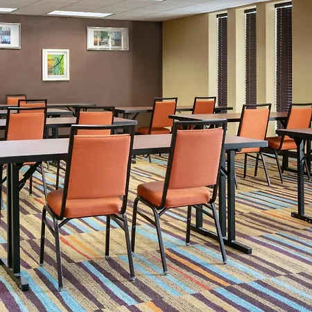 Chester Inn & Suites-2