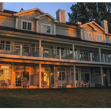 The Sand Hill Inn-3