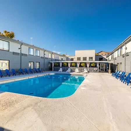 The Bransinn Entertainment District-3