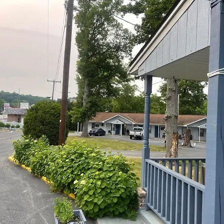 Pennswoods Inn-2