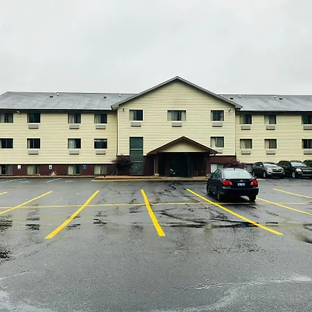 Rodeway Inn Whitehall-3