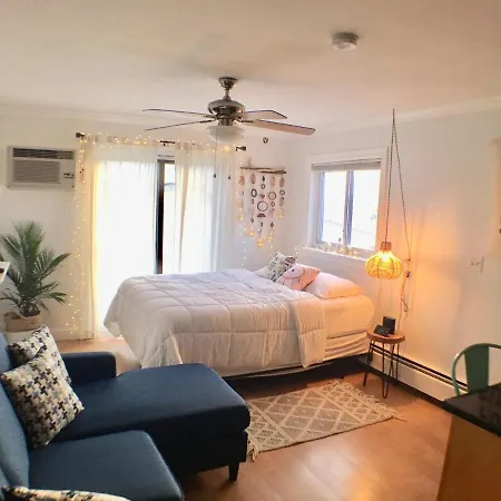 Jonathan'S Ocean Front Studio Suites Hampton Beach!-3