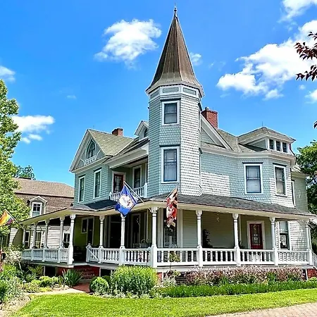 Hummingbird Inn-3
