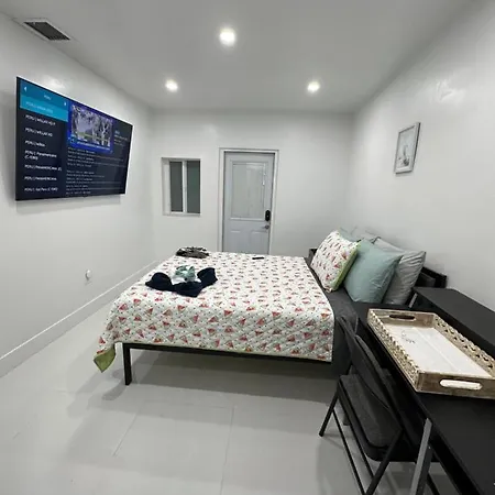 Casa West Miami-3
