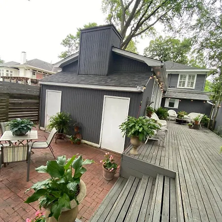 The Olive Bird Chalet In Central Gardens, Memphis Tn-3