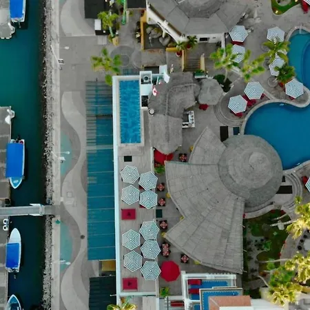 Awesome Jr Suite Studio In Cabo En Marina Fiesta-2