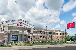 Ramada By Wyndham Minneapolis Golden Valley-2