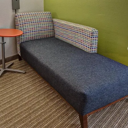 Holiday Inn Express Memphis Medical Center - Midtown By Ihg-3