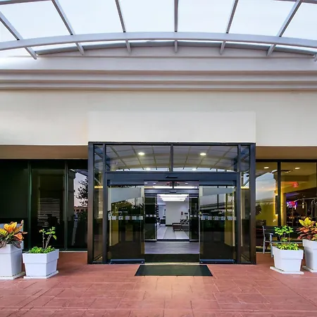 Wyndham Houston Sugarland-3