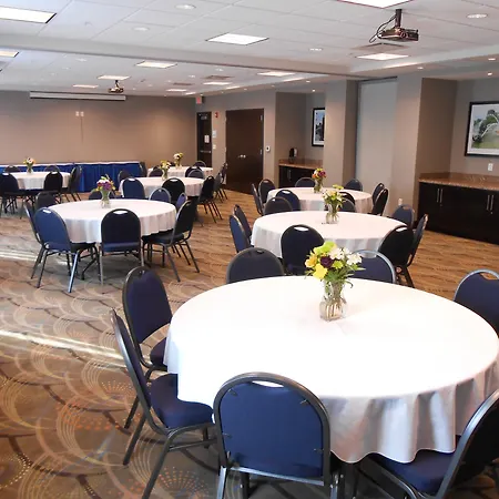 Holiday Inn Express & Suites - Kansas City Ku Medical Center By Ihg-3