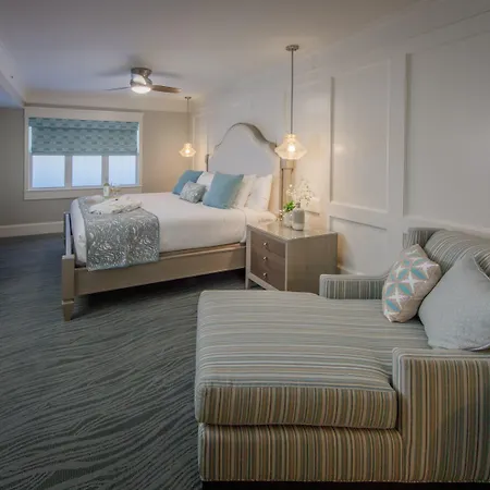 Holiday Inn Club Vacations Cape Canaveral Beach Resort-3
