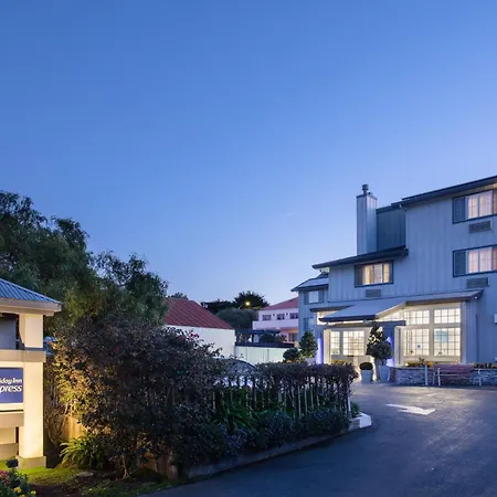 Holiday Inn Express Monterey - Cannery Row By Ihg-3