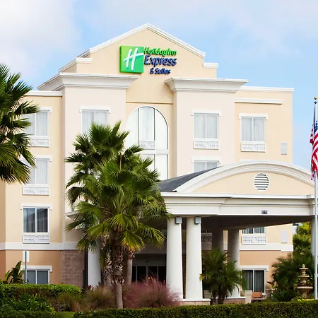 Holiday Inn Express And Suites Tampa I-75 At Bruce B. Downs By Ihg-2